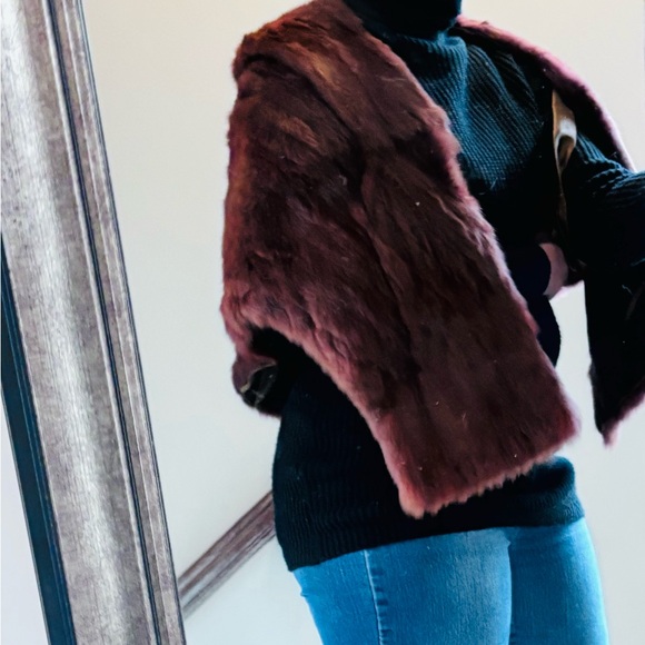 Luxury and Chic 100% Rabbit Fur Stole: Shawl - Picture 7 of 10